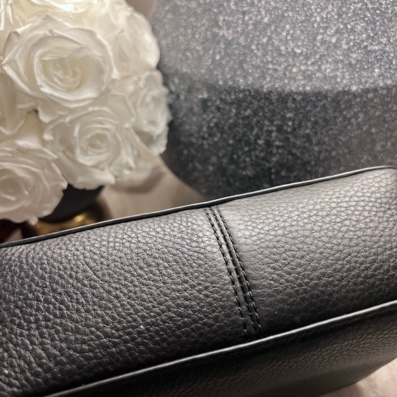 Kate Spade Hayes Street ARLA Black Pebbled Leather Camera Crossbody Bag EUC - Picture 7 of 9